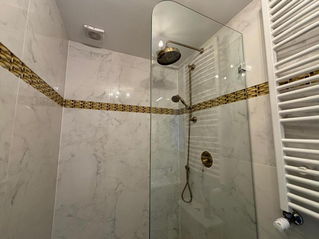 Widok Na Rynek Apartment วรอตซวาฟ ภายนอก รูปภาพ